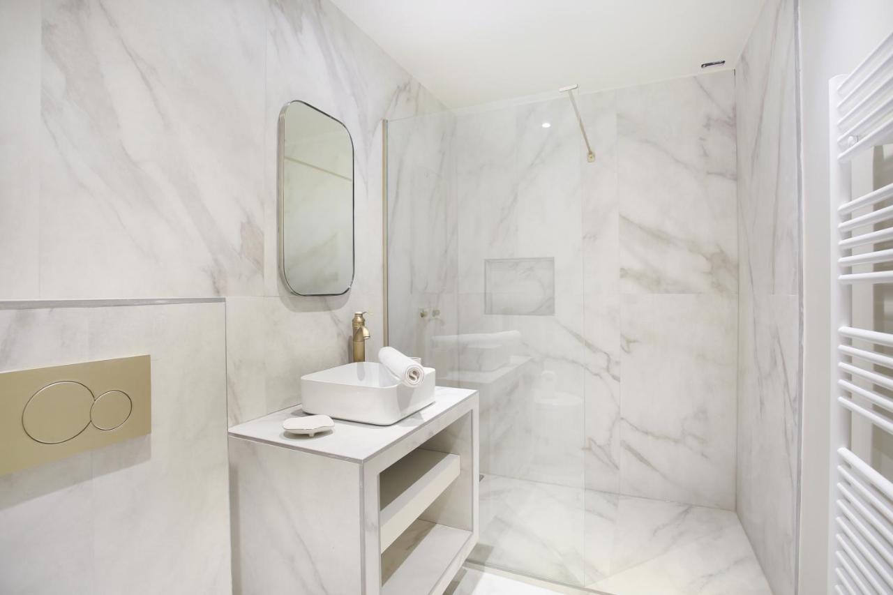 Residence In The Center Of Paris By Studio Prestige Exterior photo